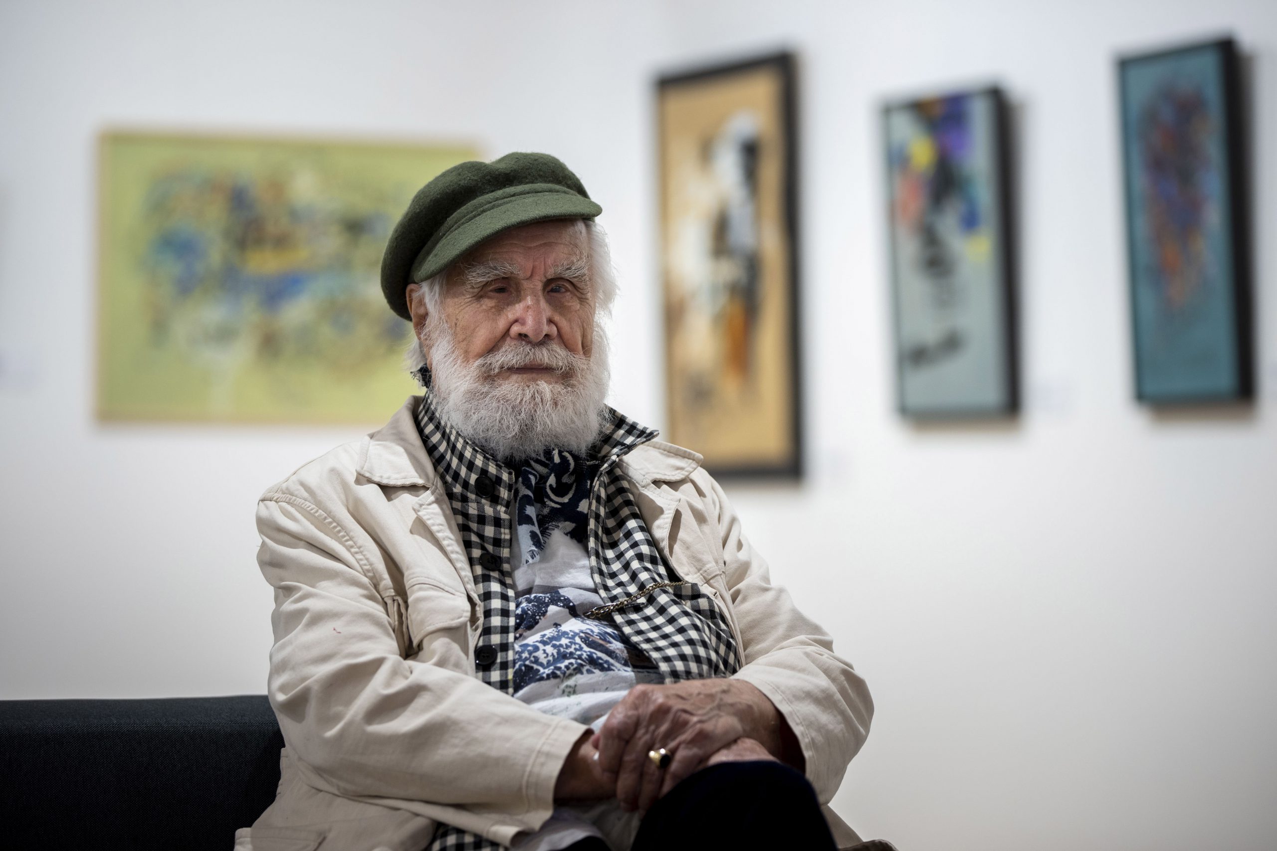 93 yaşındaki ressamın “Aşk Olsun” sergisi ziyaretçilerini bekliyor