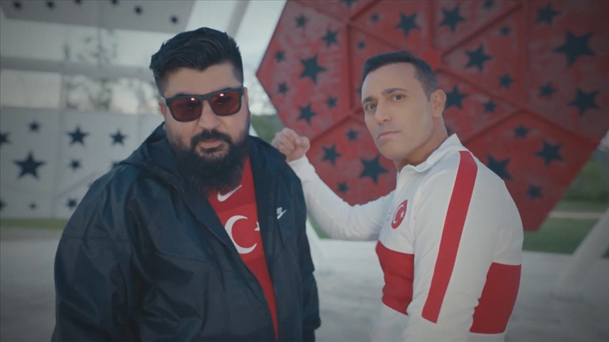 A Milli Futbol Takımı’nın EURO 2020 şarkısı Mustafa Sandal’dan geldi