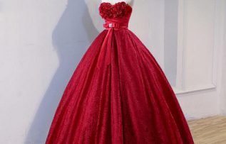 Rüyada Kırmızı Gelinlik Giymek