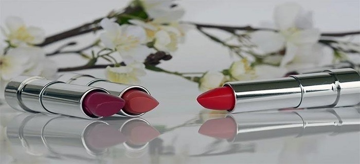 Rüyada Kırmızı Ruj Sürmek