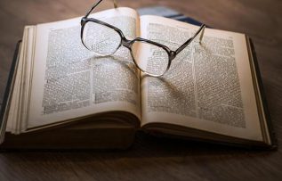 Rüyada Kitap Okumak