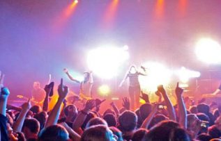 Rüyada Konsere Gitmek