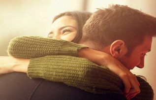 Rüyada Kucaklaştığını Görmek