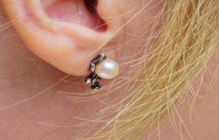 Rüyada Kulak Deldirmek