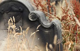 Rüyada Mezarlığa Gitmek