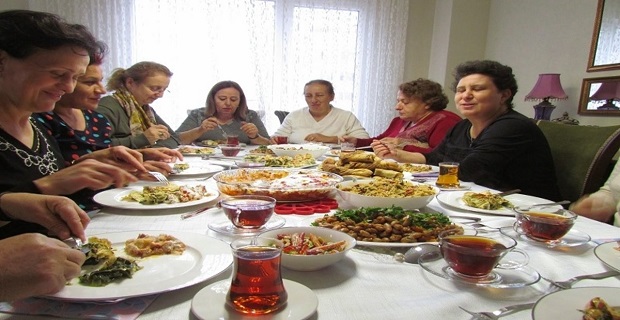 Rüyada Misafir Ağırlamak