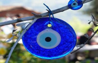 Rüyada Nazar Boncuğu Görmek