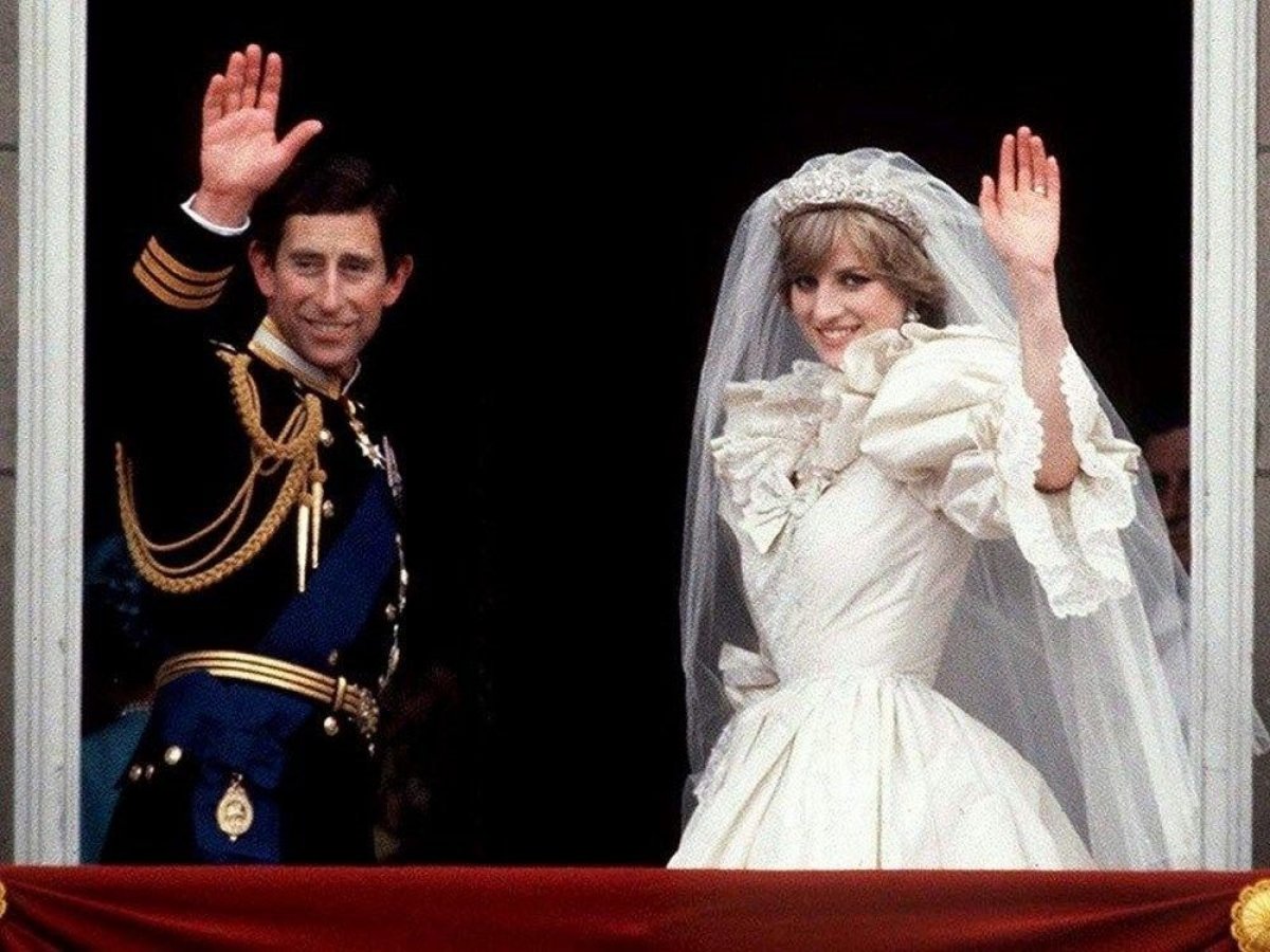 Prenses Diana ile Prens Charles’ın düğün pastası açık arttırmayla satılıyor