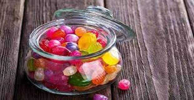 Rüyada Şeker Dağıtmak