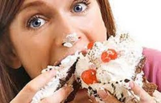 Rüyada Tatlı Bir Şeyler Yediğini Görmek