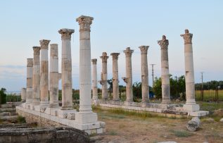 Helenistik Dönem’in ünlü gökbilimcisi ve şairi Aratos’un anıt mezarı mı bulundu?