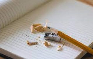 Rüyada Yazı Kalemi Görmek