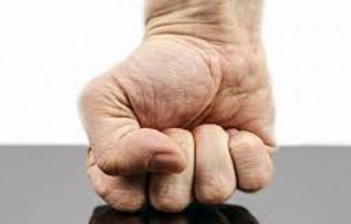 Rüyada Yumruk Görmek