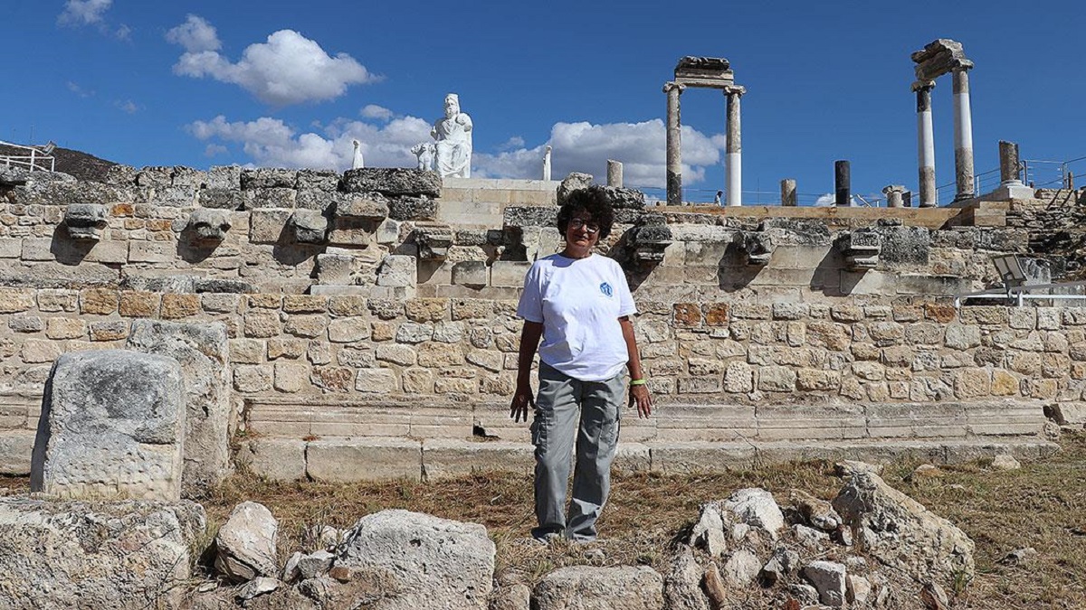 İtalyan arkeolog, Hierapolis’te 37 yıldır aynı heyecanla çalışıyor