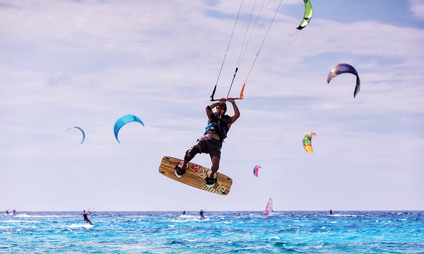Uçurtma sörfü / Kite surfing