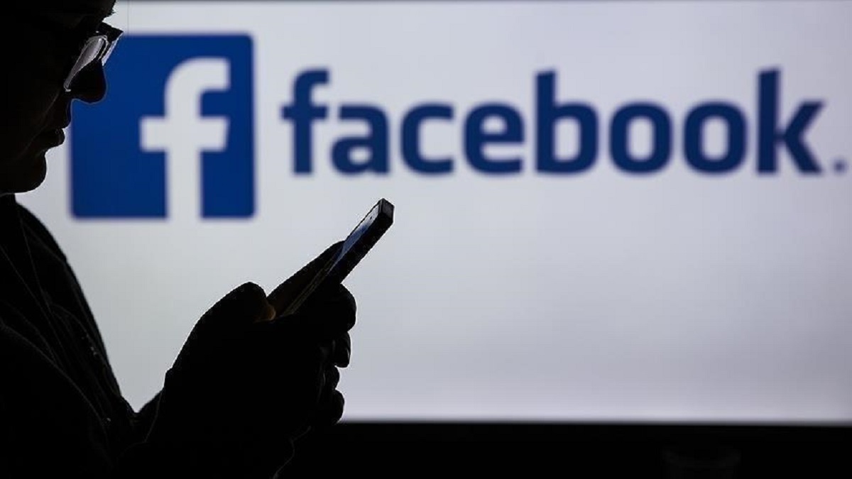 Facebook, tanınmış kişilerden yola çıkarak taciz politikasını genişletiyor