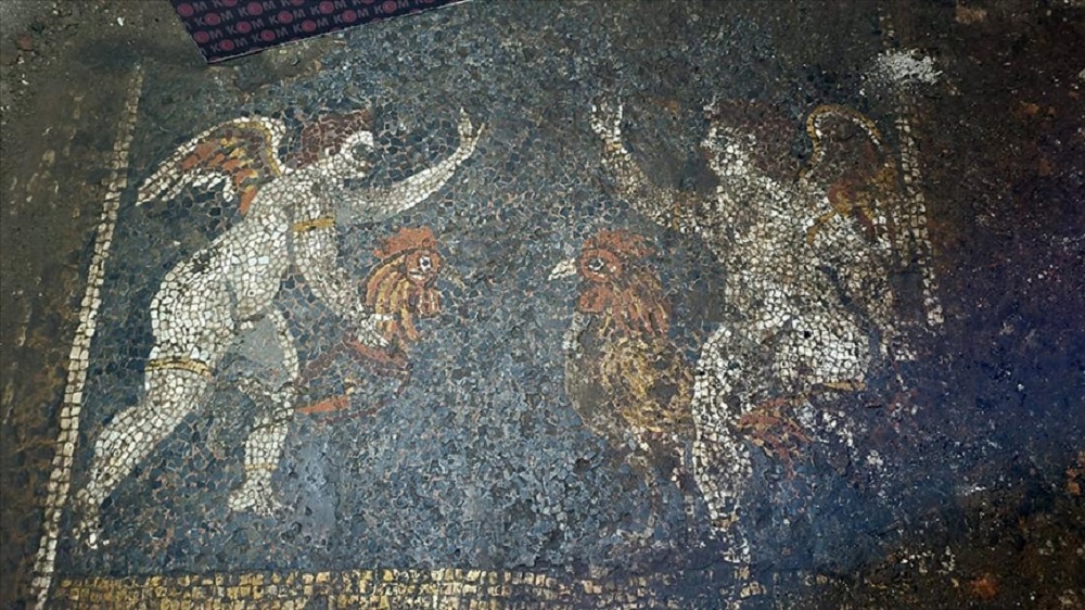 İhtişamı simgeleyen 2700 yıllık mozaik gün yüzüne çıkartıldı