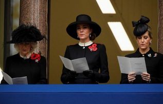 Kraliçe Elizabeth’in yerini Kate Middleton aldı