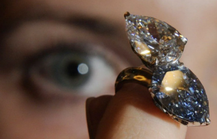 Rus kraliyet mücevherleri açık artırmaya çıktı: Rekor fiyat bekleniyor