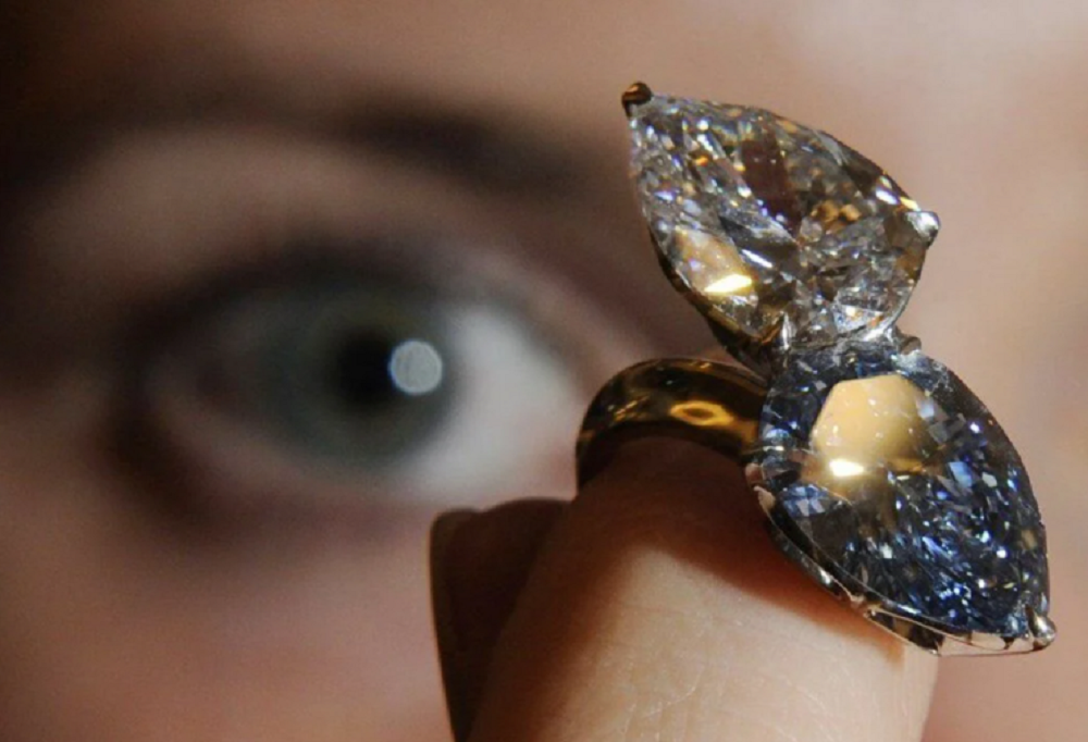 Rus kraliyet mücevherleri açık artırmaya çıktı: Rekor fiyat bekleniyor