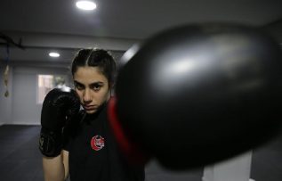 Fazla kiloları için başladığı boksta Türkiye ikinciliğini kazandı