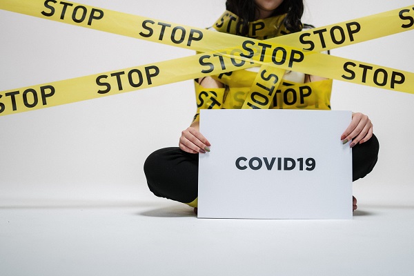  Çocuklarda COVID-19’u ağır geçirebilecek belli bir risk grubu var mı?