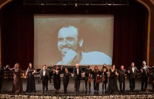 Sedat Öztoprak, Kadıköy Süreyya Opera Sahnesi’nde konser ile anıldı