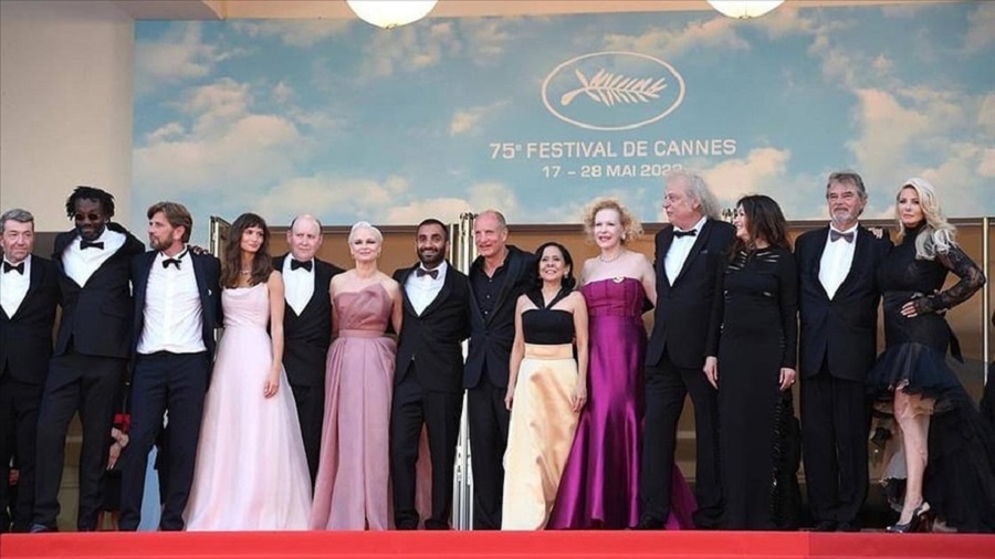 ‘Hüzün Üçgeni’, dünya prömiyerini 75. Cannes Film Festivali’nde gerçekleştirdi
