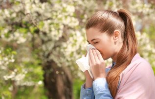 Mevsim geçişlerinde alerjik hastalıklara dikkat!