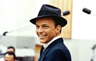 ABD’li şarkıcı ve oyuncu Frank Sinatra kimdir?