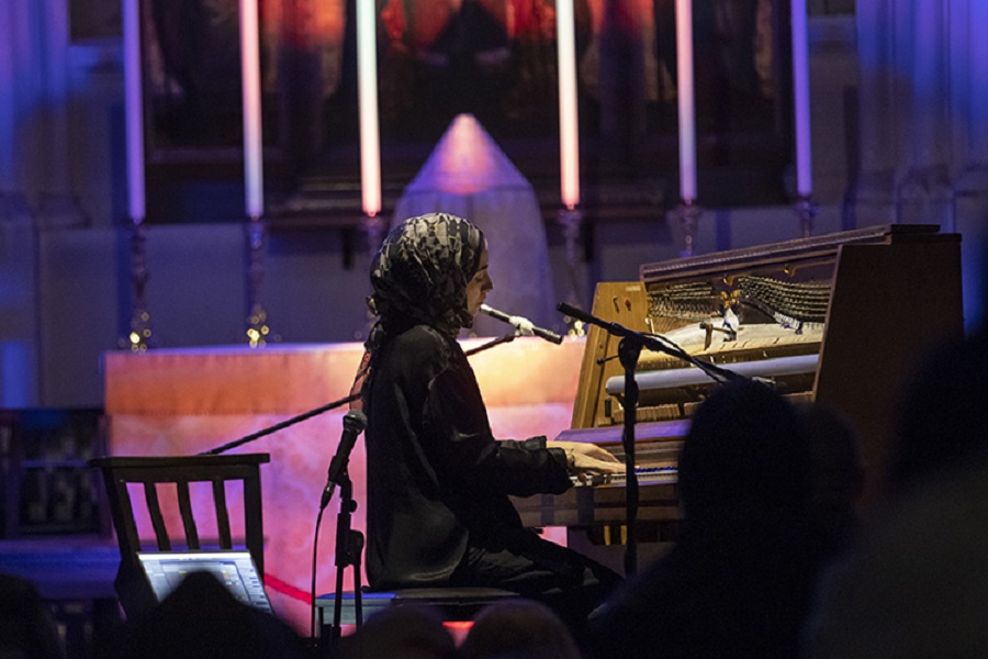Türk piyanist ve besteci Büşra Kayıkçı Londra’da konser verdi