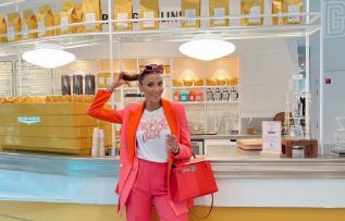 Özge Ulusoy modanın merkezi Paris’te Mizalle markasını tercih etti