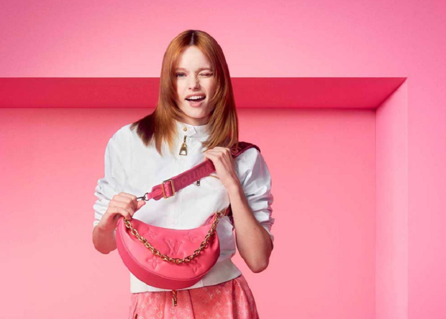 Louis Vuitton yeni çantası Bubblegram’ı tanıttı