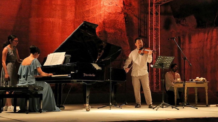 19. Uluslararası Gümüşlük Müzik Festivali’nde “Beethoven’ı Anlatmak” teatral konseri gerçekleşti