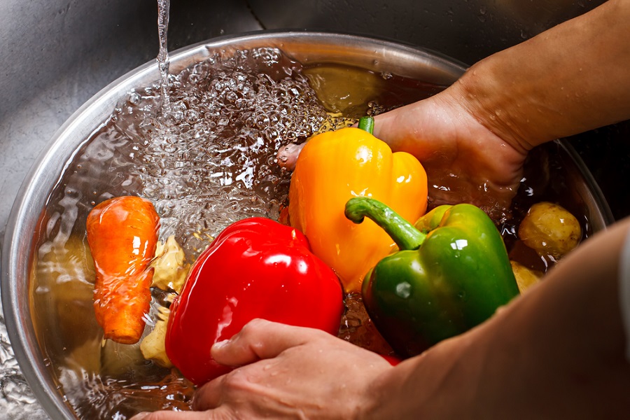 Sıcaklardaki gizli tehlike, besin zehirlenmesine karşı önleminizi alın!
