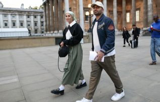 Londra Moda Haftasında sokaklara yansıyanlar