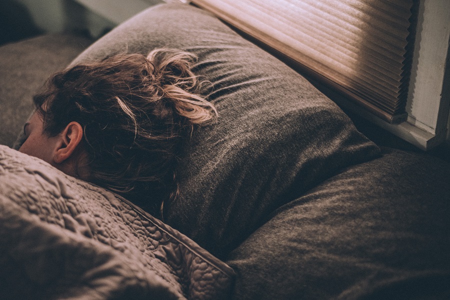 Adet öncesi uyku düzeniniz bozuluyor mu?