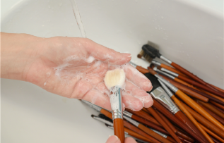 Makyaj fırçanızı temizlerken nelere dikkat etmelisiniz?