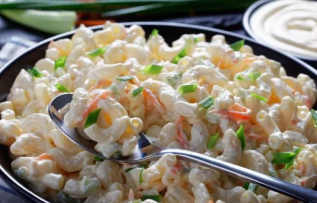 Her mevsim vazgeçilmez lezzet: Makarna Salatası!