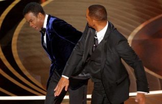 Will Smith, Oscar skandalının ardından ilk ödülünü aldı
