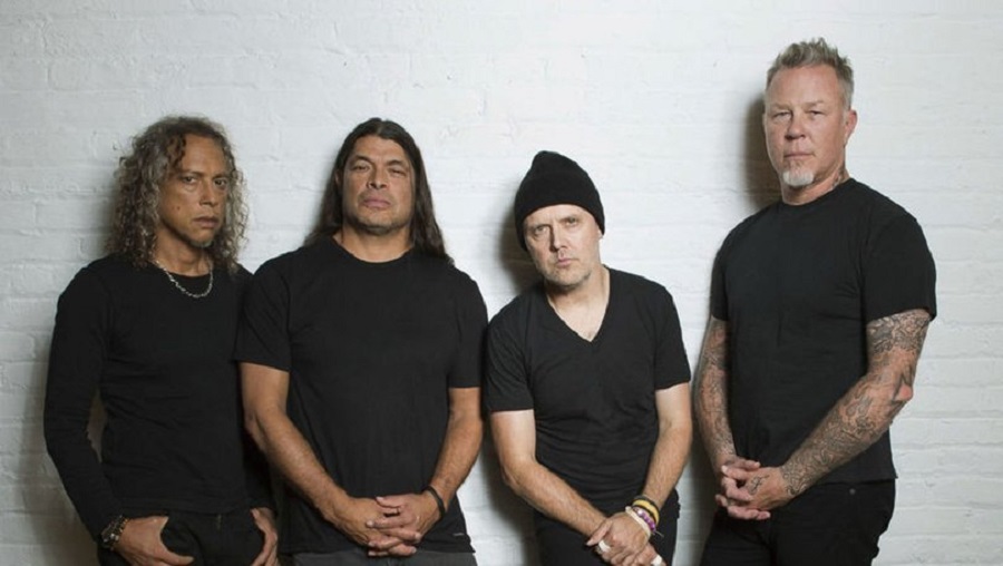 Metallica’dan deprem bölgesine bağış